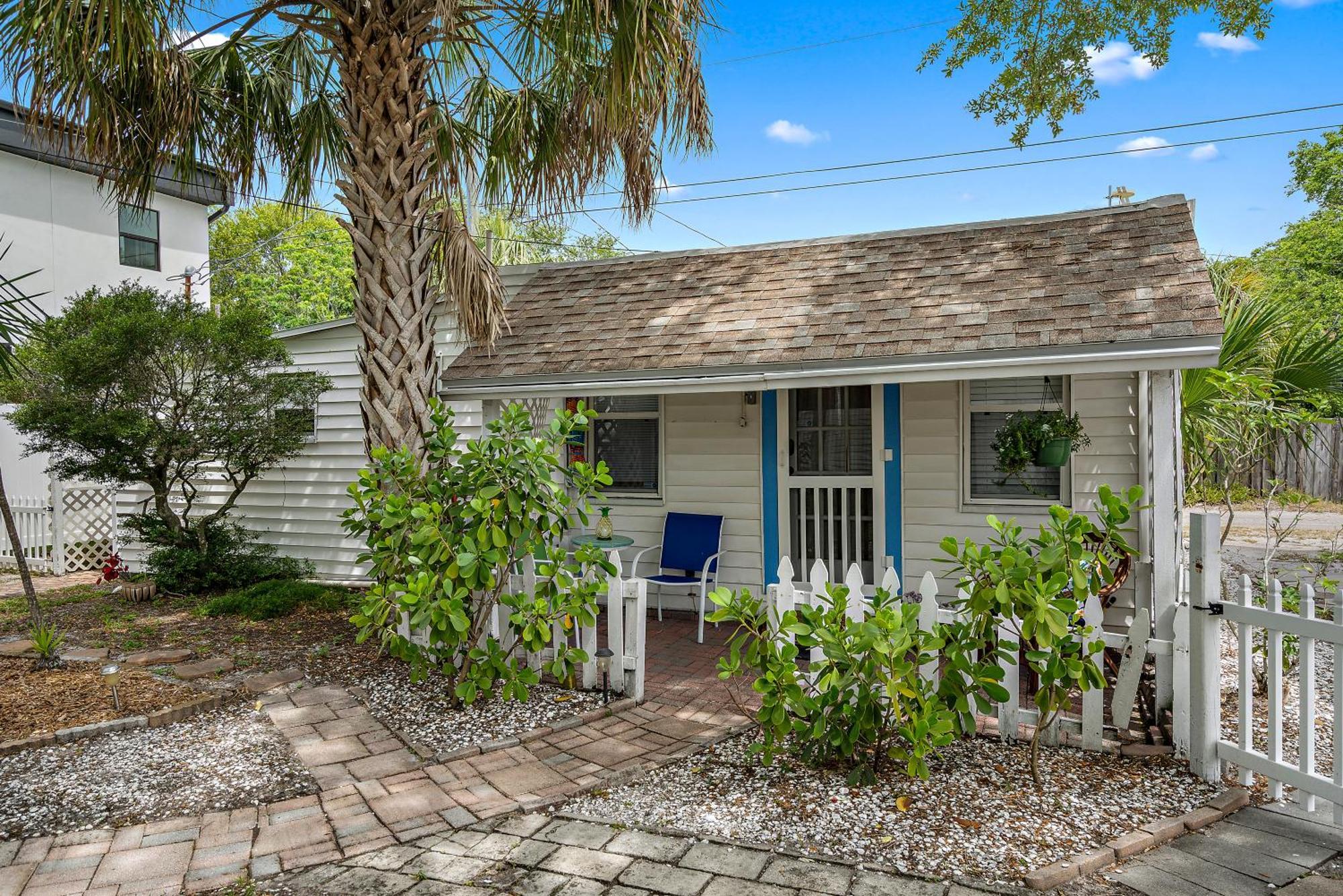 Little Pineapple Cottage San Petersburgo Exterior foto